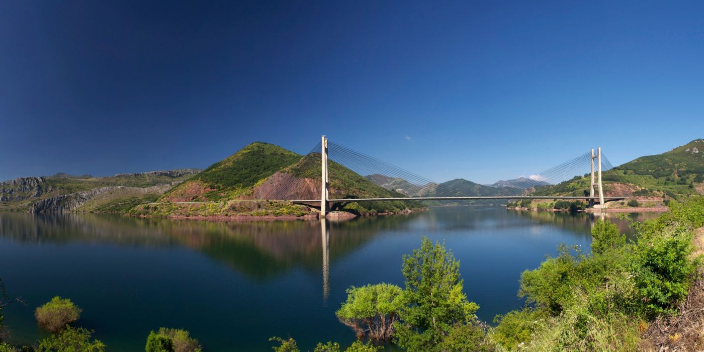 Pantano de los Barrios de Luna